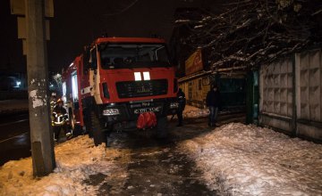 В Киеве на территории предприятия сгорел охранник