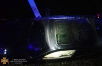 В Подгородном BMW X5 влетел в электрическую опору: в результате столкновения погибла 17-летняя девушка