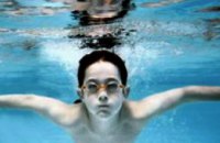 В Днепропетровских школах будут обязательные уроки плавания