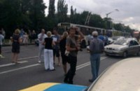 Родственники бойцов, которые находятся в Иловайске, вынуждены перекрыть трассу Кривой-Днепропетровск, что бы им оказали помощь