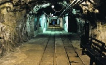 На шахте в Донецкой области в результате выброса породы погиб человек