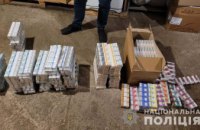 В одном из гаражей Кривого Рога полиция изъяла контрафактные сигареты на сумму в 700 тысяч гривен