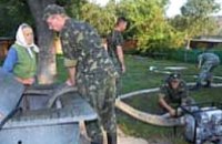 Днепропетровские спасатели очистили 76 колодцев в Ивано-Франковской области