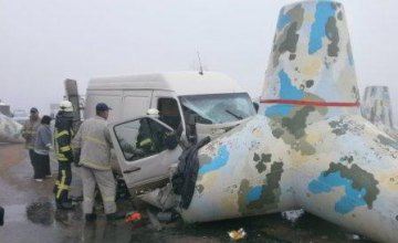 В Донецкой области произошло ДТП: спасатели «вырезали» из автомобиля двух пострадавших 