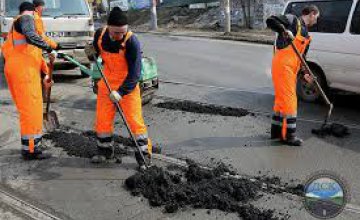 Днепропетровские дорожники готовятся перекрывать трассы из-за долгов по зарплате