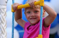 В августе-сентябре в Днепропетровске откроют около 55 детских площадок 