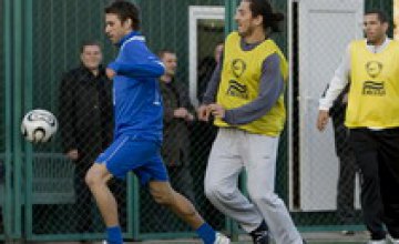 Футболисты «Днепра» сыграли с теннисистами
