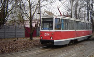 В Днепропетровске в трамвае умер человек