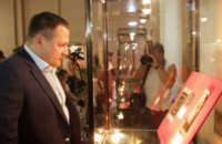 Борис Филатов открыл в Днепропетровском историческом музее экспозицию икон собственного собрания
