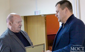 Борис Филатов поздравил ликвидаторов аварии на ЧАЭС (ФОТО)