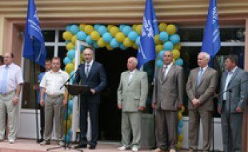 Евгений Удод открыл отреставрированное здание Царичанского сельсовета