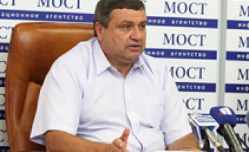 Депутату облсовета Александру Момоту губернатор Днепропетровской области поручил взять на контроль ход работ и последующую прове