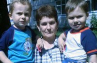 55-летняя жительница Павлограда родила для дочери двойняшек
