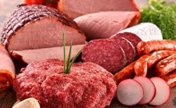 Свинина, куриное мясо и молоко лидируют в росте цен на базовые продукты питания в Днепре
