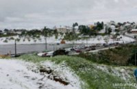 Часть Европы засыпало снегом, на дорогах заносы и аварии