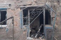 Вночі ворог атакував 3 райони області: пошкоджено житлові будинки, поранено жінку