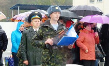 В Днепропетровской области более 200 военнослужащих присягнули верно служить украинскому народу (ФОТО)
