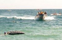 В Алуште подростков унесло в море на надувном матрасе