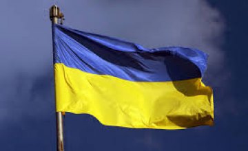 Нужно ли Украине в условиях экономического кризиса и военных действий инвестировать в создание ракет ближнего и дальнего действи