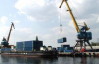 В Днепропетровский речпорт прибыл груз первой контейнерной линии Стамбул-Херсон-Днепропетровск