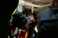 На Днепропетровщине спасли ребенка, застрявшего в батарее (ФОТО)