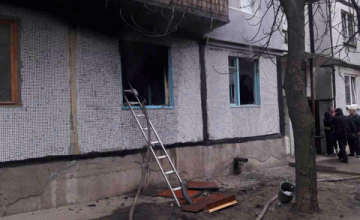 Днепровские патрульные спасли мужчину из горящей квартиры