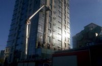 В Печерском районе Киева произошел пожар в недостроенном 17-этажном здании (ФОТО)