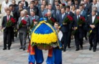 Президент возложил цветы к памятнику Шевченко по случаю годовщины перезахоронения Кобзаря 