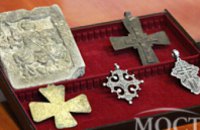 До 10 октября в Днепропетровске будет проходить уникальная выставка «Образ креста: от древности до современности»