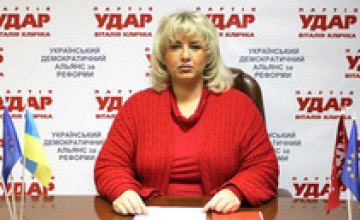 Я выражаю соболезнования семьям погибших на Майдане, - Елена Васильченко