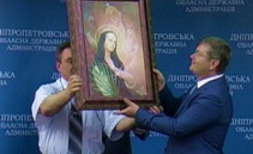 Днепропетровские театралы поблагодарили губернатора за поддержку искусства в регионе
