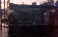 На Днепропетровщине сгорел торговый киоск