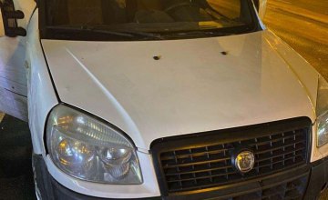 В Днепре водителя Fiat остановили за нарушение ПДД и нашли у него в машине наркотики