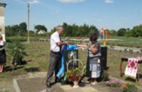 В Магдалиновском районе открыли памятник юному герою АТО 