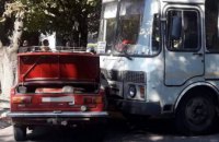 На Днепропетровщине произошло тройное ДТП с участием пассажирского автобуса (ФОТО)