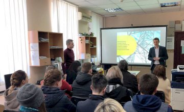 ​Эффективное производство:  ДТЭК Днепровские электросети показали студентам работу компании изнутри