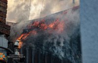 В Днепре горел одноэтажный жилой дом: есть пострадавшие (ФОТО)