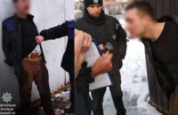 В центре Кривого Рога мужчина устроил стрельбу: есть раненые (ФОТО)