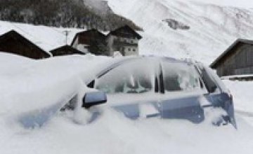 15 тыс автомобилей заблокированы на дорогах из-за снегопада во Франции