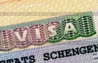 Владельцы биометрических паспортов тоже будут делать отпечатки пальцев для получения визы