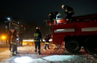 В Днепропетровской области спасатели освобождали водителей из снежных заносов