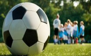 С 27 июня по 17 июля в Днепропетровске будет проходить турнир по мини-футболу среди любительских команд