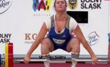 Украинка стала бронзовой призеркой, подняв 227 кг на чемпионате Европы по тяжелой атлетике