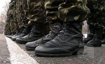 На Закарпатье во время несения караула застрелился 19-летний солдат