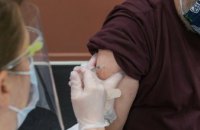 Смертність у невакцинованих в 11 разів вища: про перебіг вакцинації в регіоні