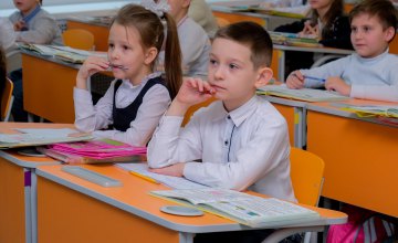 В современном образовательном пространстве уже месяц учатся полтысячи учеников школы №1 Покрова – Валентин Резниченко