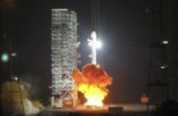 Китай запустил спутник, который сможет синхронно двигаться с Землей