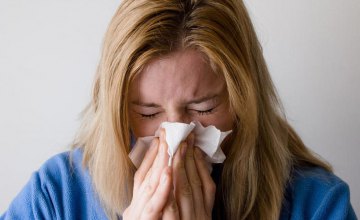 Аллергия: как распознать болезнь и куда обращаться по поводу скашивания карантинных растений