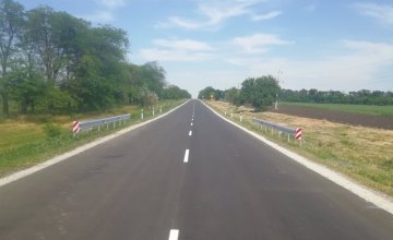 На Днепропетровщине завершили капитальный ремонт проблемного участка дороги Васильковка-Николаевка