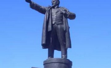 В Никополе коммунисты инициируют ремонт памятника Ленину за счет бюджета 